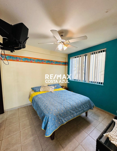 Remax Costa Azul Vende Apartamento Vista Al Mar Edificio Pelicano