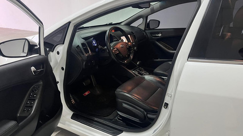 Kia Cerato 2.0 Sx At6