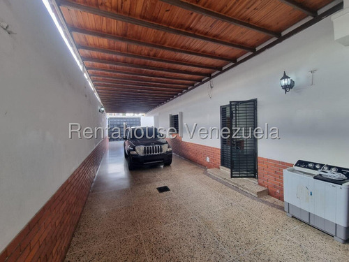 # Venta Espectacular Quinta Al Oeste De Barquisimeto,lara Eo