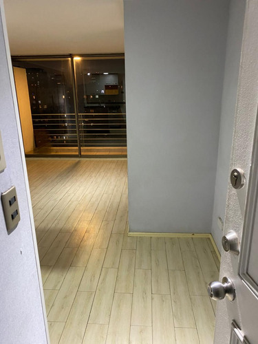 Arriendo Departamento 1d 1b Lira Con Marin En Santiago