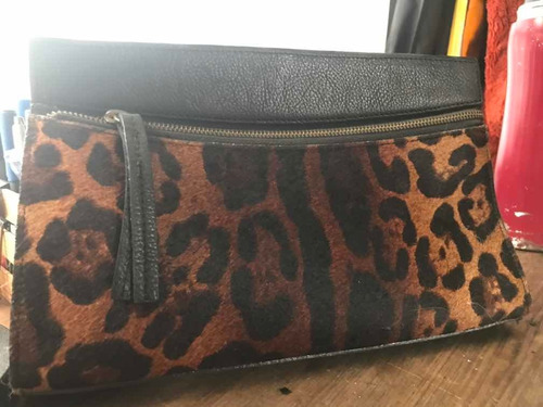 Cartera Sobre Animal Print Prune 