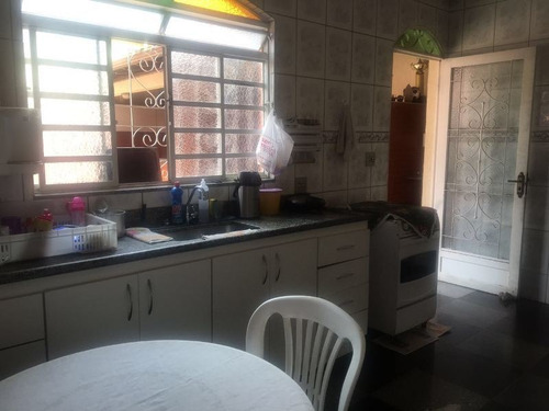 Imagem 11 de 20 de Excelente Casa No Bairro Novo Progresso 03 Quartos 03 Vagas! - 20742