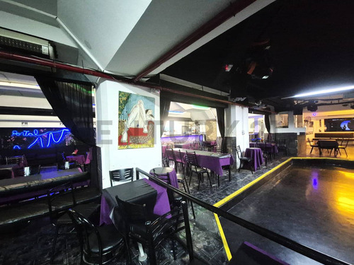 Alquiler Local / Salón De 420 M2 En Recoleta