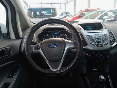 Imagen 8 de 10 de Ford Ka Se 2018