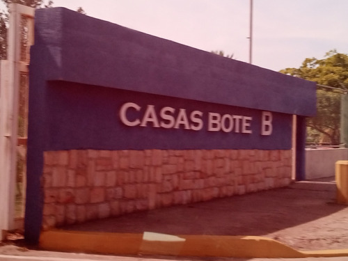 Imagen 2 de 19 de Casa Bote B En Alquiler Fijo Y Alquiler Vacacional