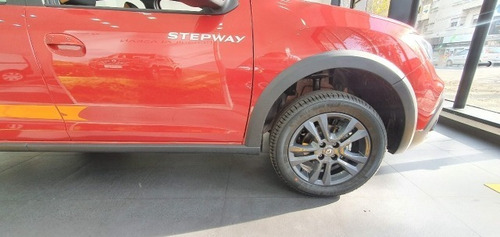 Imagen 7 de 25 de Renault Sandero Stepway 2023 1.6 Intens 0km