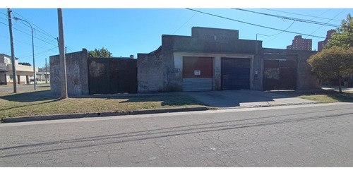 Galpón Con Vivienda A Reciclar O Ideal Para Construcción Nueva