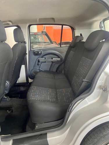 Imagem 4 de 8 de Fiat Uno 2015 1.0 Vivace Flex 5p