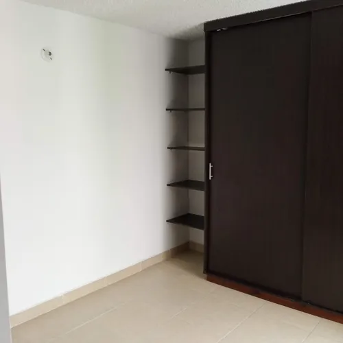 Apartamento 3 Cuartos, 2 Banos, Conjunto Cerrado.