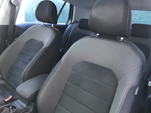 Volkswagen Golf 1.4 Highline Dsg Año 2015 - Liv Motors