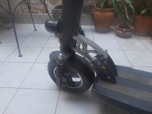 Monopatín Eléctrico Kuest