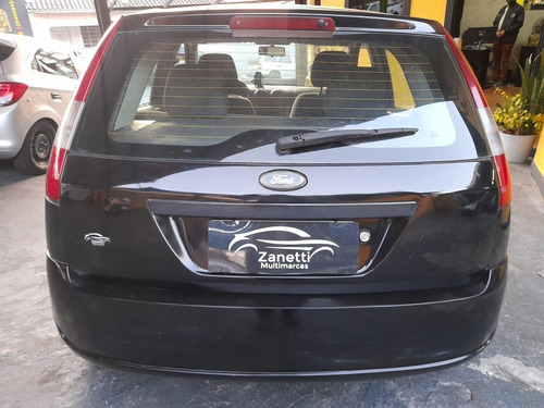 Imagem 3 de 11 de Ford Fiesta Hatch Personnalité 1.0 8v Gasolina Manual