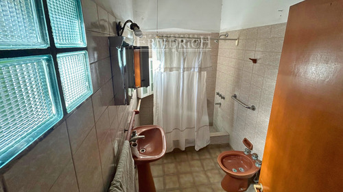 Casa De 5 Ambientes Con Quincho En Paso Del Rey