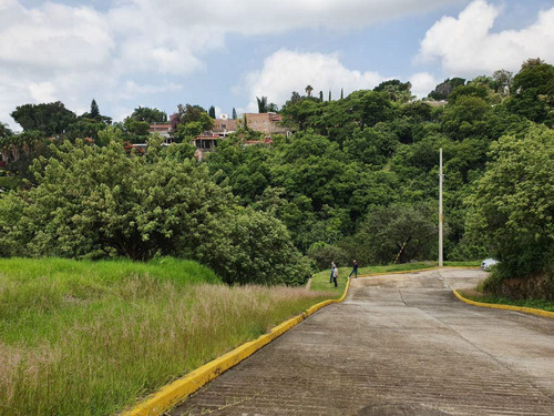 Terreno Urbano En Lomas De Zompantle, Cuernavaca, Morelos - Iti-1605-tu