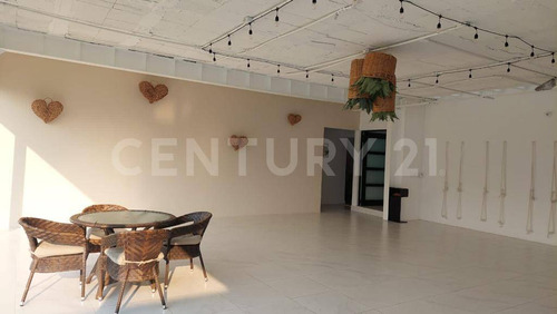 Casa En Venta, Col. Celanese, Coatzacoalcos Ver.