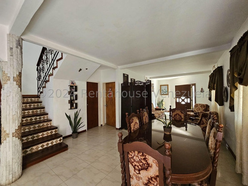 Hemrosa Casa En Venta Con Excelente Distribucion Urb Privada Villa Ingenio Ii La Morita 4 Habitaciones Patio Estacionamiento Estef 24-20481