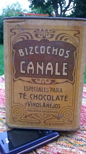 Antigua Lata De Bizcochos Canale En Cartón Y Chapa 1954