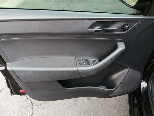 Imagen 12 de 15 de Seat Toledo 1.6 Reference Tiptronic At 2016
