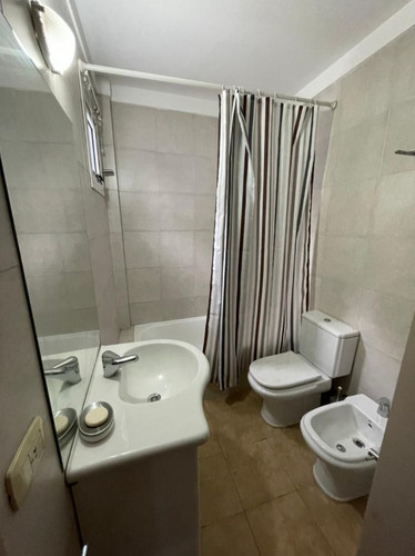 Imagen 11 de 12 de Hermoso Departamento Amueblado En Venta De 2 Ambientes Con 2 Cocheras Lomas Este