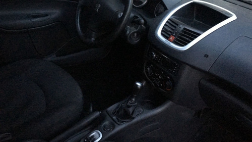 Imagen 6 de 7 de Peugeot 207 Allure 2015 1.4 67000km Permuto Pedyautos