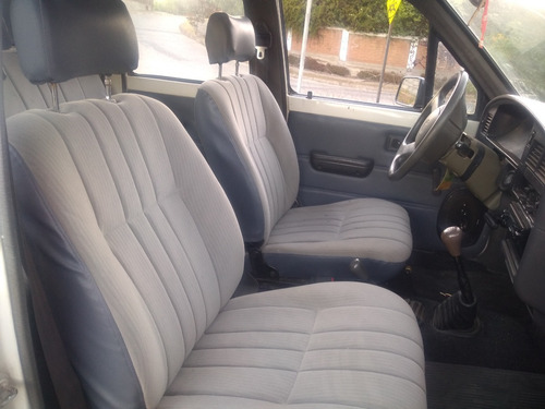 Imagen 8 de 13 de Toyota Hilux 1996 4x4 Motor 2.4 Efi 22r-e