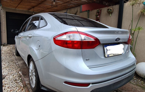 Ford Fiesta Kinetic Design 1.6 Sedan Se Plus 120cv 2016