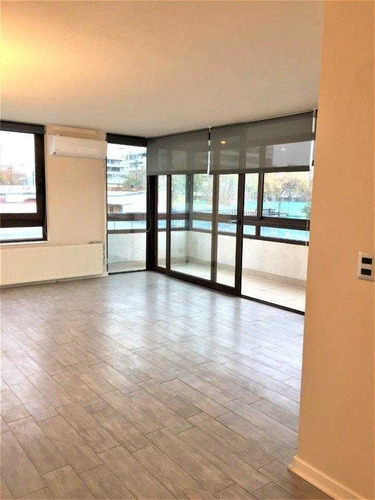 Hermoso Y Seminuevo Con Cocina Cerrada.y Loggia