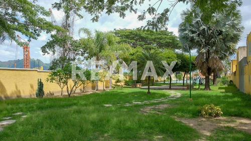Imagen 29 de 29 de Adriana Castellanos Vende Hermoso Townhouse En Exclusivo Conjunto Privado, Los Frailes San Diego, Cod 147255