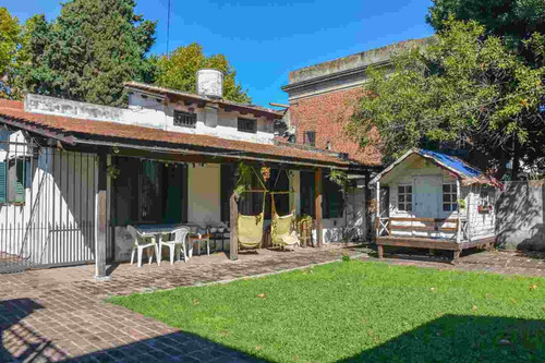 Casa En Venta Adrogue-ideal Inversor-lote 870 M2