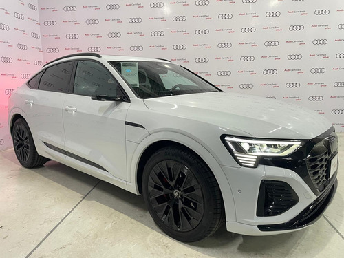Audi Q8 Sportback E-Tron 0.0 55 S-Line Quattro