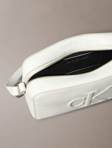 Bolsa Blanca Calvin Klein Camera Monograma Mujer