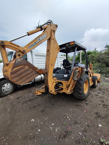 Retroexcavadora Case 580m Serie Ii 4x4, Año 2007