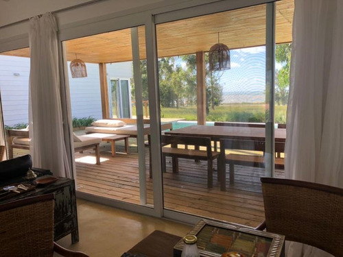 Casa En Venta De 3 Dormitorios En Polo Club
