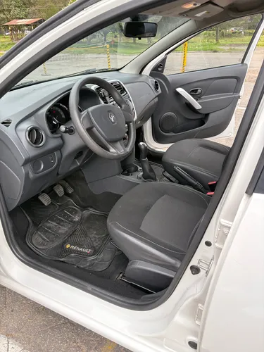 Renault Logan 1.6 Expression