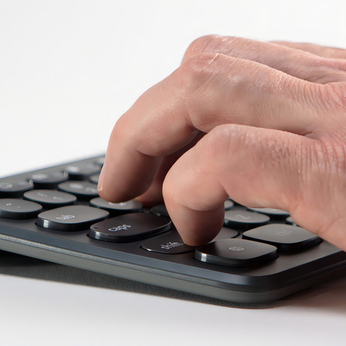Teclado Zagg Connect 12c Para Múltiples Sistemas Operativos Teclado Negro Idioma Ingles