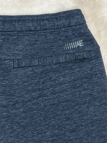 Short Bermuda Fleece Para Hombre Talla M American Eagle (Usado)