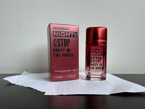 Perfume Masculino Saturday Night Non Stop Party Eau De Toilette 30ml Sedutor Atraente Frescor E Energia Para Noites Inesquecíveis
