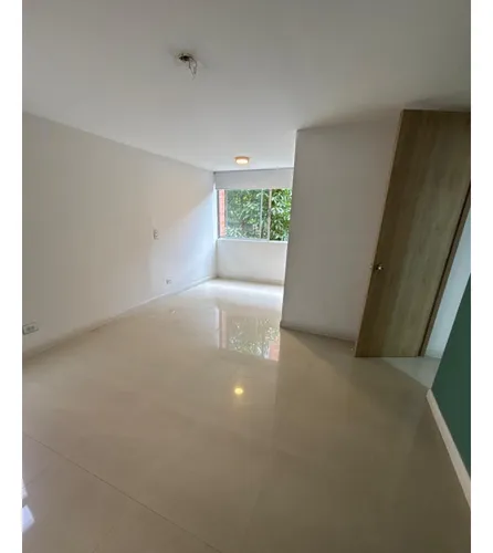 Apartamento Piso 5 Unidad Completa-cumbres- Envigado
