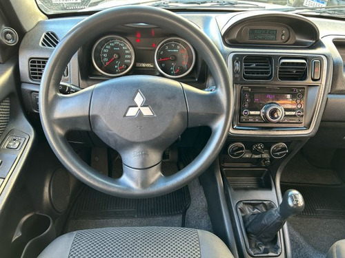Mitsubishi Pajero TR4 Pajero TR4 2.0 4X2 16V 140CV FLEX 4P MANUAL