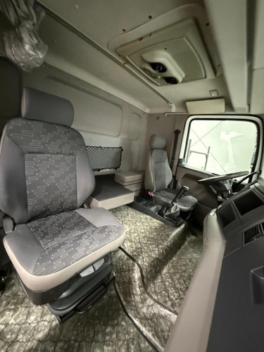 Volkswagen Constellation 17-280 (2018)