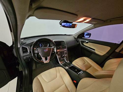 Volvo XC60 2.0 T5 COMFORT FWD TURBO GASOLINA 4P AUTOMÁTICO