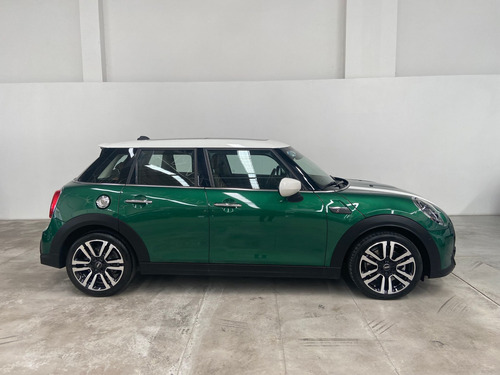 Imagen 6 de 15 de Mini Cooper 2022 Classic 5 Puertas At