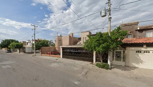 Casa En Remate Blvd.san Isidro Leal Loas Alamos, Gomez Palacios. Sh05
