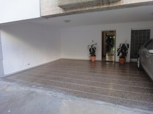 Town House En Los Naranjos Country House, Vista Al Avila