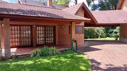 Casa En Venta En Country Club El Carmen
