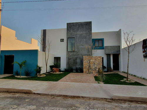 Casa En Venta En Mérida, San Diego Cutz,  Mod. Pos, Entrega A 6 Meses.