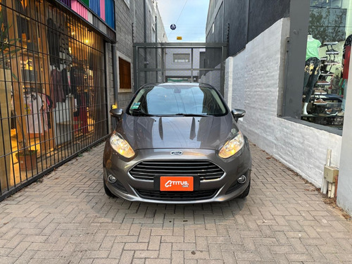 Ford Fiesta Kinetic 1.6 Titanium Powershift 120cv