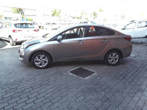 Imagem 10 de 11 de Hyundai Hb20s 1.6 Comfort Plus 16v Flex 4p Automático