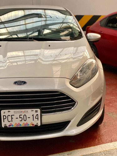 Imagen 4 de 11 de Ford Fiesta 1.6 S Sedan Std 5 Vel Ac 2015