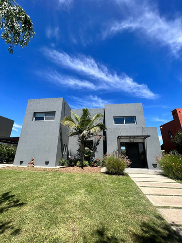 Alquiler Anual Casa 5 Ambientes Sin Muebles A La Laguna San Benito Villanueva Tigre